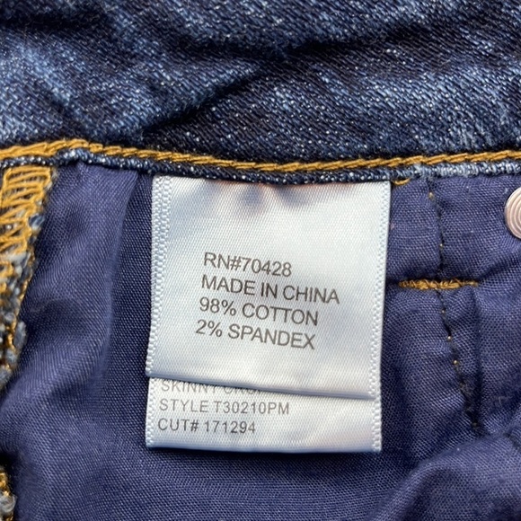 Tru Luxe Jeans Ankle Crop Slanted Raw Hem Size 4 - Picture 10 of 16